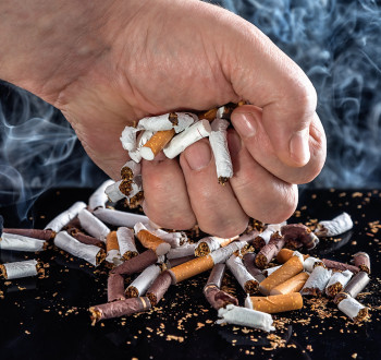 Табакокурение в Кароне